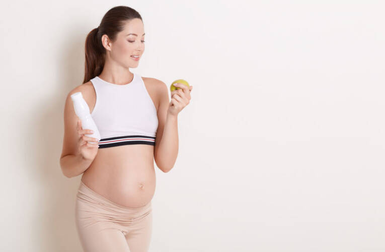 1 trymestr ciąży – co jeść w ciąży, aby dziecko zdrowo rosło?