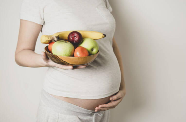 Dieta w ciąży – co szkodzi dziecku? co jeść w ciąży?